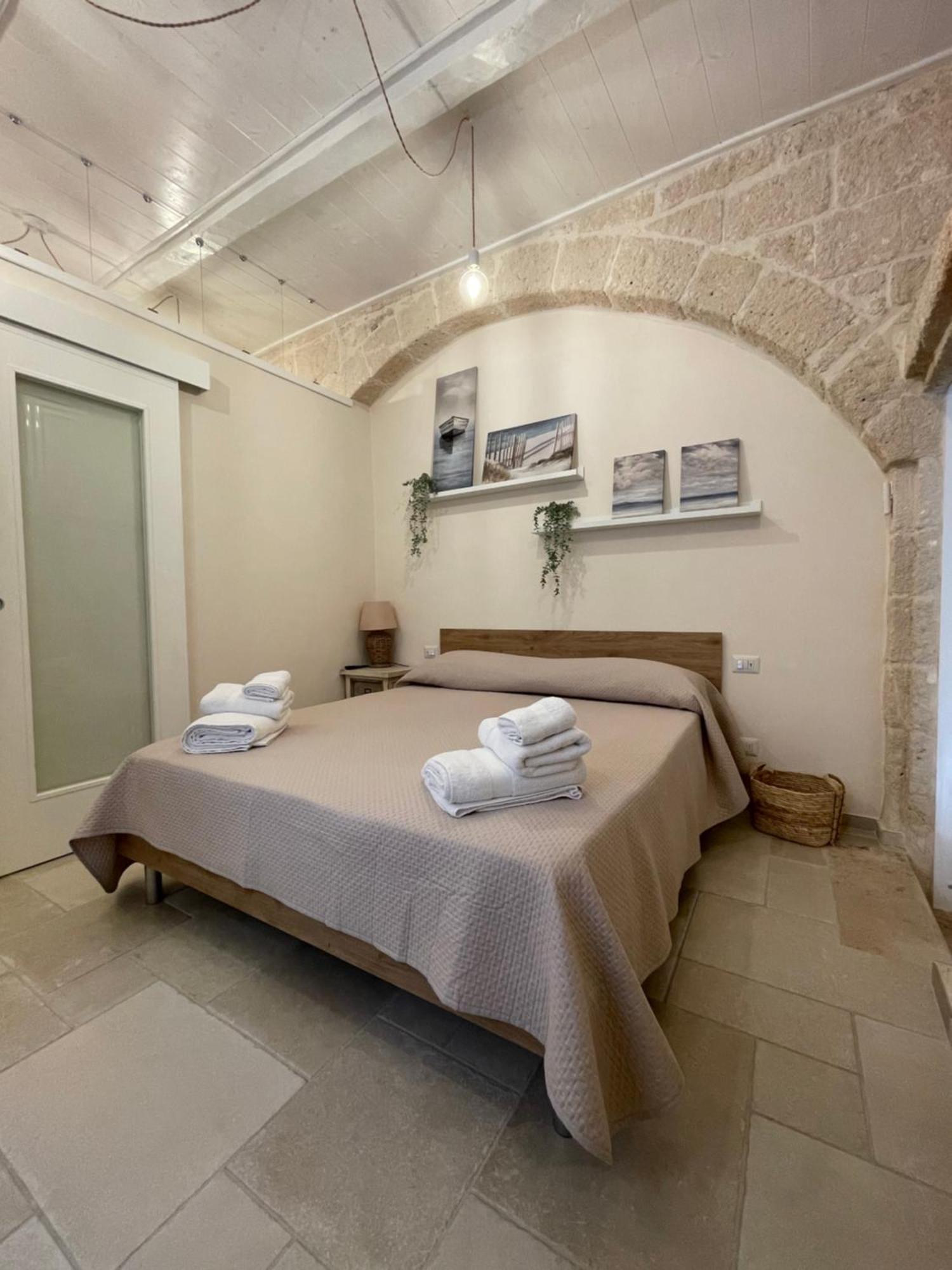 La Piccola Sanremo - Room & Coffee - Monopoli Bagian luar foto
